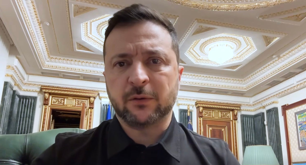 Зеленский: Украина имеет четкие планы по дальнобойным ударам по России на ближайшие месяцы.