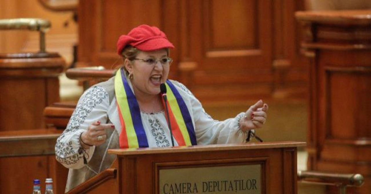Șoșoacă: Autoritățile ucrainene discriminează peste un milion de români.