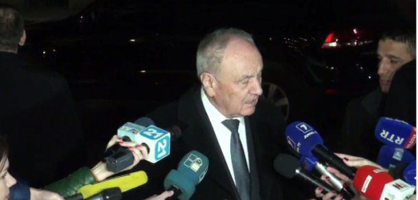 Timofti mai așteaptă o zi, două candidaturi la funcția de premier. Foto: privesc.eu