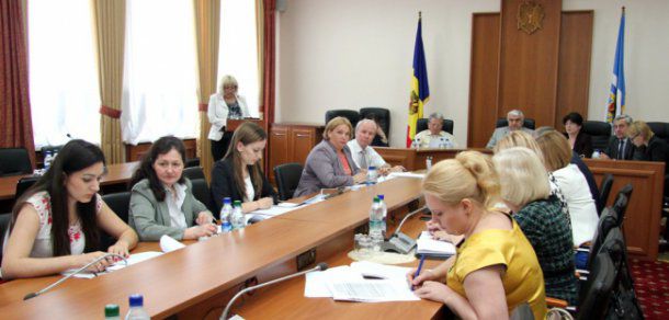 Creditele BNM acordate băncilor afectează bugetul. Foto: deschide.md