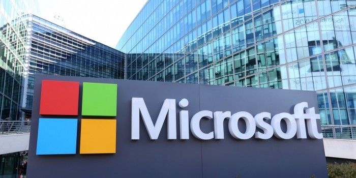 Microsoft выдаст сотрудникам бонус в $1500 за работу в пандемию.