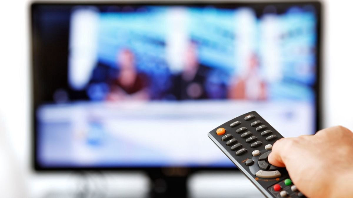 10 posturi TV din Moldova, amendate pentru că nu au difuzat conținut în limba română.
