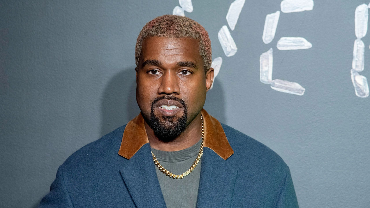 Kanye West a primit interdicție de intrare în Polonia și a fost numit fascist.