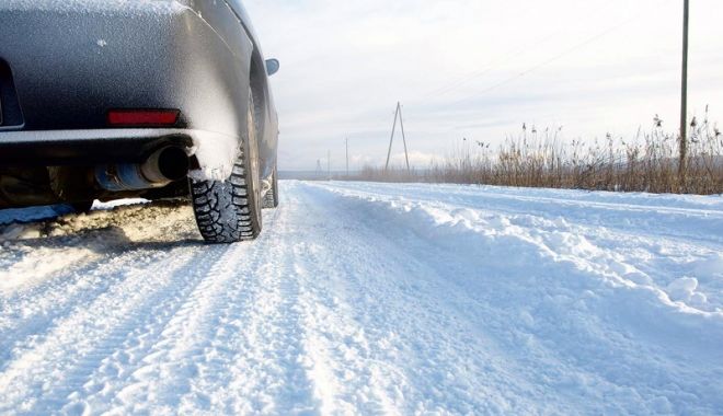 Instructorii auto ne învață cum să circulăm în condiții de iarnă