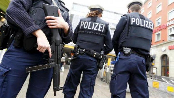 Bărbați arestați pentru că au transportat ilegal migranţi în Germania