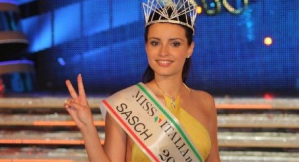 Diana Curmei a fost Miss Italia nel Mondo, titlu câştigat în 2009, la vârsta de 19 ani. Foto: gandul.info