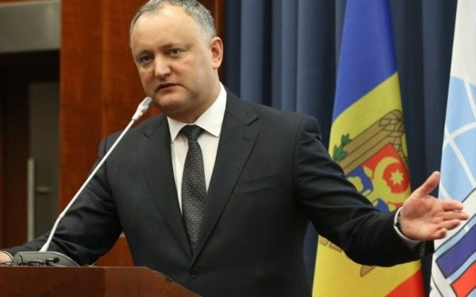 Додон от имени народа Республики Молдова и от себя лично пожелал мира и процветания всем эстонским гражданам.