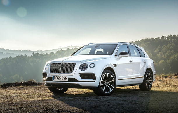 SUV-ul Bentayga plusează în 2018 cu o versiune hibridă plug-in. 