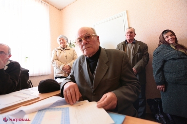 Anterior, judecătorii Curții au fost avertizați despre faptul că opt persoane, citate la ședințele de judecată, nu mai sunt în viață.