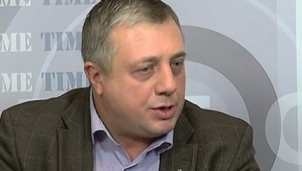 Alexei Tulbure susține că păstrarea AIE nu înseamnă decât dorința anumitor persoane de a păstra acoperirea politică pentru crimele comise de Plahotniuc și cei din anturajul apropiat al său.