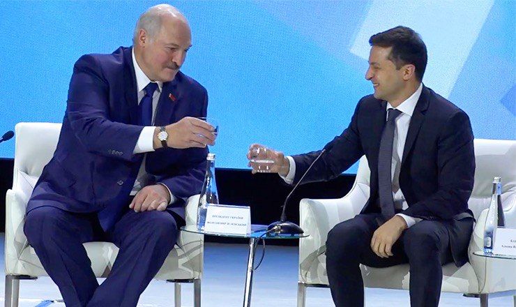 Тост Зеленского и Лукашенко рассмешил зал: "Что поставили, то и пьем".