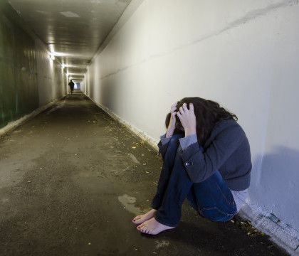 O eleva de 14 ani a fost violata de mai multi refugiati sarbi. Foto: protv.md