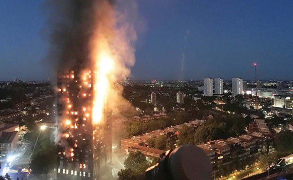 Așa arăta blocul care a ars în Londra.
