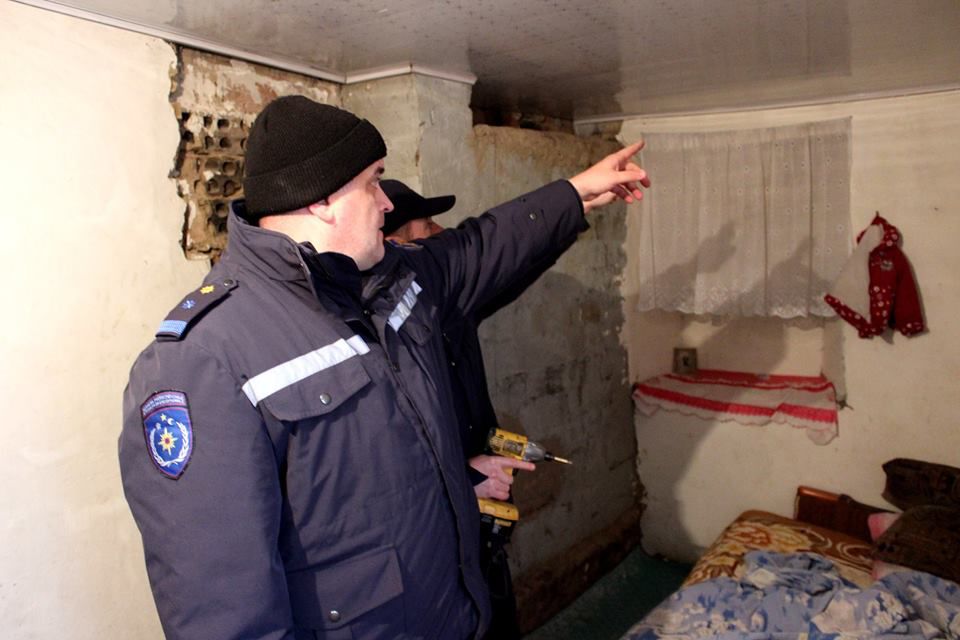 În casele a 50 de familii din Ustia, instalate detectoare de fum