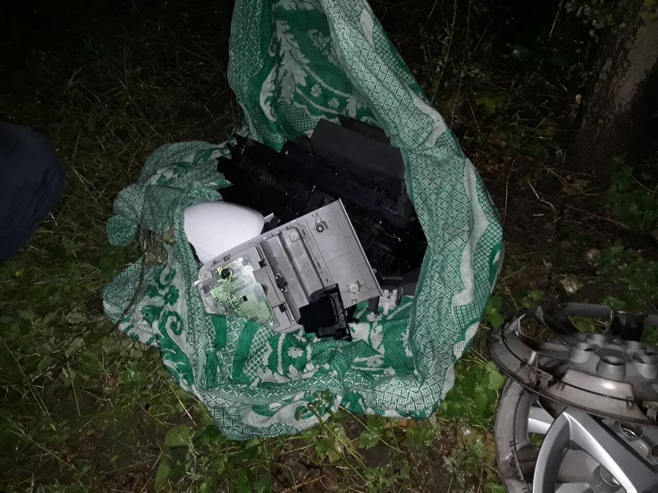 Житель Кишинева задержан с поличным при краже из автомобиля.