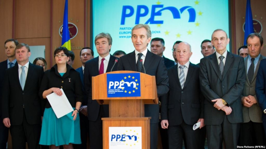 Un grup de consilieri și primari din raionul Cimișlia părăsește PLDM și  aderă la Partidul Popular European din Moldova. Foto: politik.md