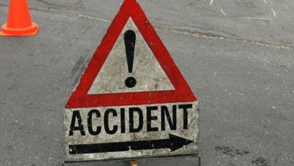 Accidentul s-a produs, noaptea trecută, la intersecția străzilor Iuri Gagarin şi Decebal. Foto: evzmd.md