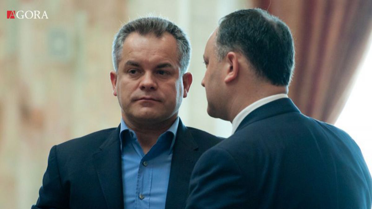 Dodon a câştigat neaşteptat alegerile, cu 52%, în timp ce contracandidatul său, Maia Sandu, a obţinut 48%. Foto: agora.md