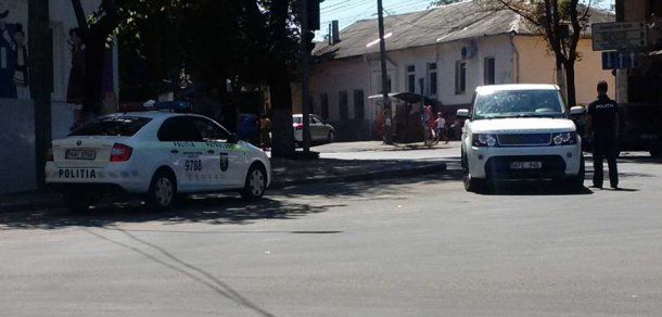 Șoferii care dețin mașini de lux nu vor mai fi ocoliți de poliție. Foto: deschide.md