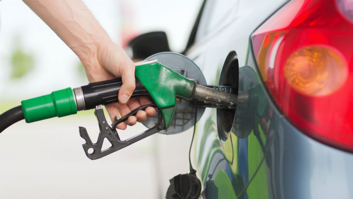 Cabinetul de Miniștri a aprobat astăzi un proiect care permite introducerea produselor petroliere prin frontiera de est.
