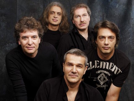 Biletele vor rămîne valabile pentru concertul ce urmează, iar în caz de refuz, banii vor fi restituiţi.