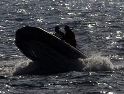 O navă care se îndrepta spre Australia a naufragiat, având 150 de imigranţi la bord