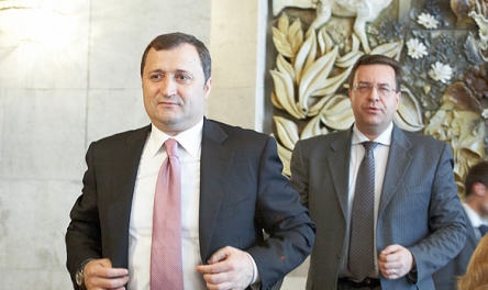 Лупу заявил, что правительство должно представить решения в связи с финансовой ситуацией в «Banca de Economii». 