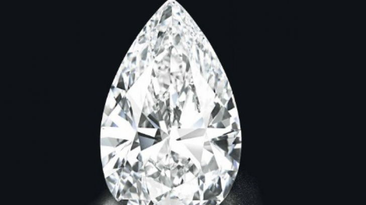 Un diamant al actriţei Elizabeth Taylor, din aceeaşi categorie, dar de doar 33,19 carate, a fost adjudecat cu 8,8 milioane de dolari în decembrie 2011, la New York.