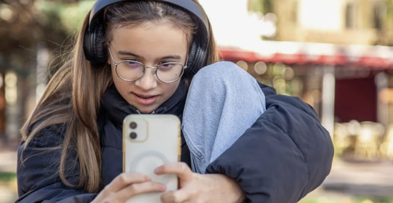 Documente interne ale unor companii IT dezvăluie adevărul: Adolescenții erau dependenți de rețelele sociale.