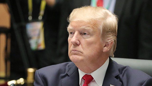  48% респондентов выступили за отмену визита Трампа. 