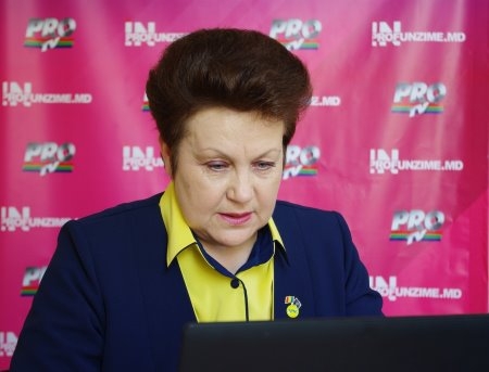 Astfel – e clar ca si Filat, si Ilan Sor provin, implicit si automat, din curtea lui Lucinski, cea care tine si azi in haturi Moldova, inclusiv prin acestia.