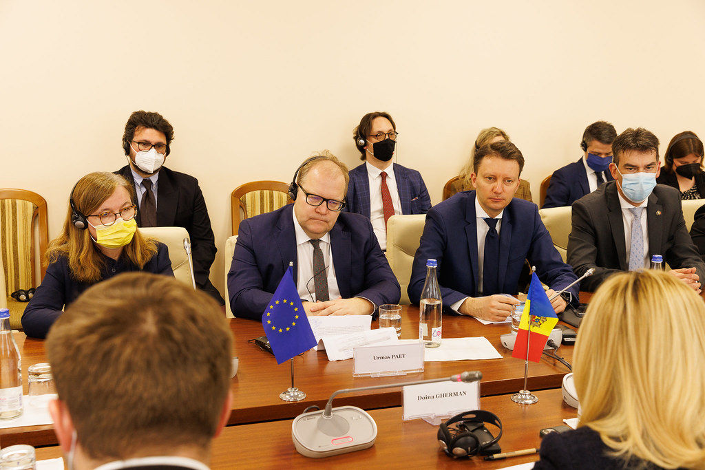 Молдавские депутаты обсудили с европарламентариями ситуацию в регионе.