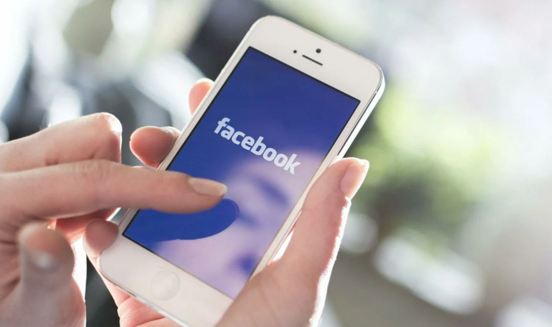 Facebook впервые в истории фиксирует падение своих доходов.