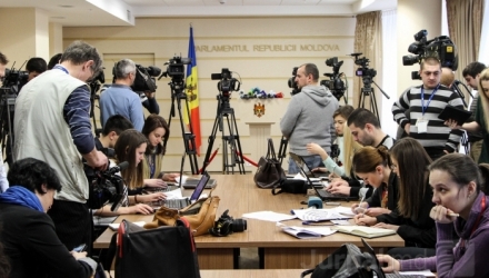 Mass-media din Republica Moldova este monopolizată, lipsită de transparenţă, ameninţată, iar Consiliu Coordonator al Audiovizualului este controlat politic.