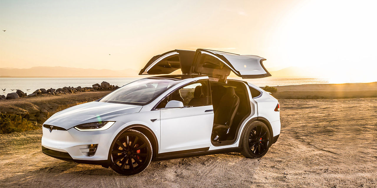 Регуляторы США проверят 50 тысяч автомобилей Tesla Model X