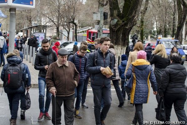 Expert: Guvernul Filip spune că face lucruri bune, dar nu se simt