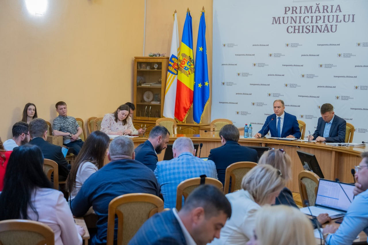 Бюджет муниципия Кишинев на 2026 год одобрили.