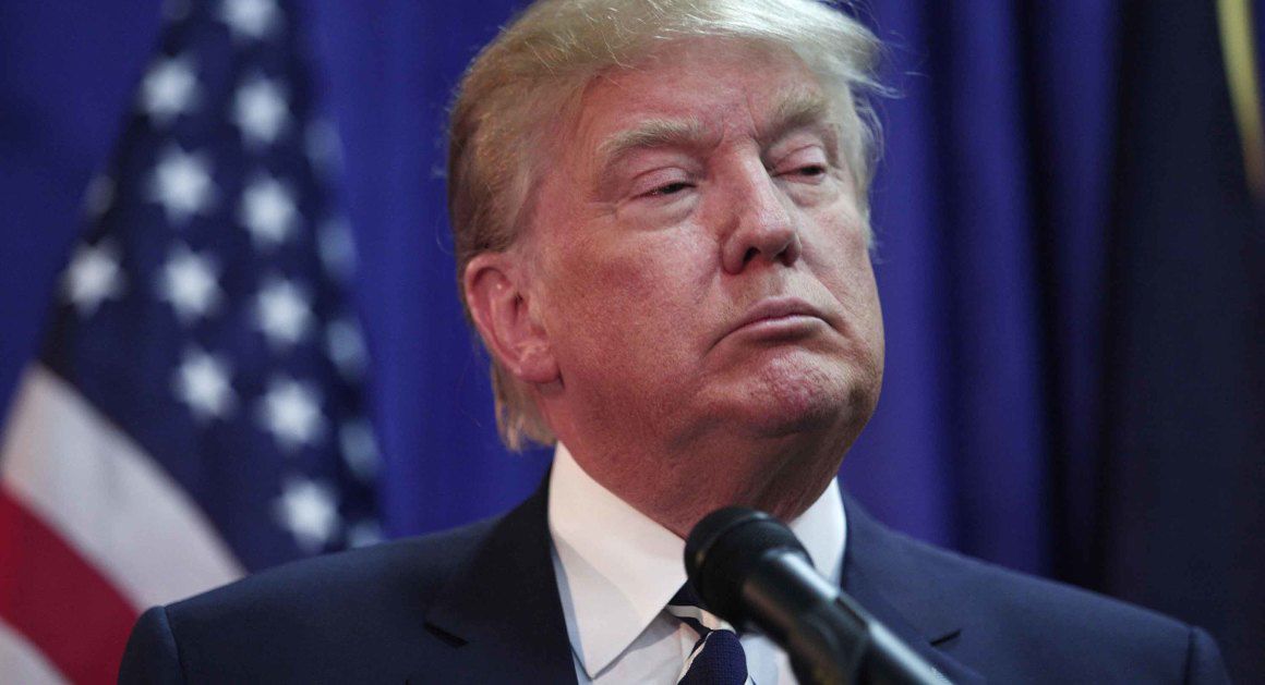 Также в Белом доме заявили, что Трамп по-прежнему хочет встретиться с президентом РФ Владимиром Путиным.