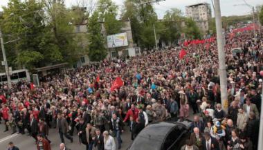 La Bălţi au fost dislocaţi peste 600 de colaboratori ai afacerilor interne, iar la eveniment au participat aproximativ 4 mii de persoane. 