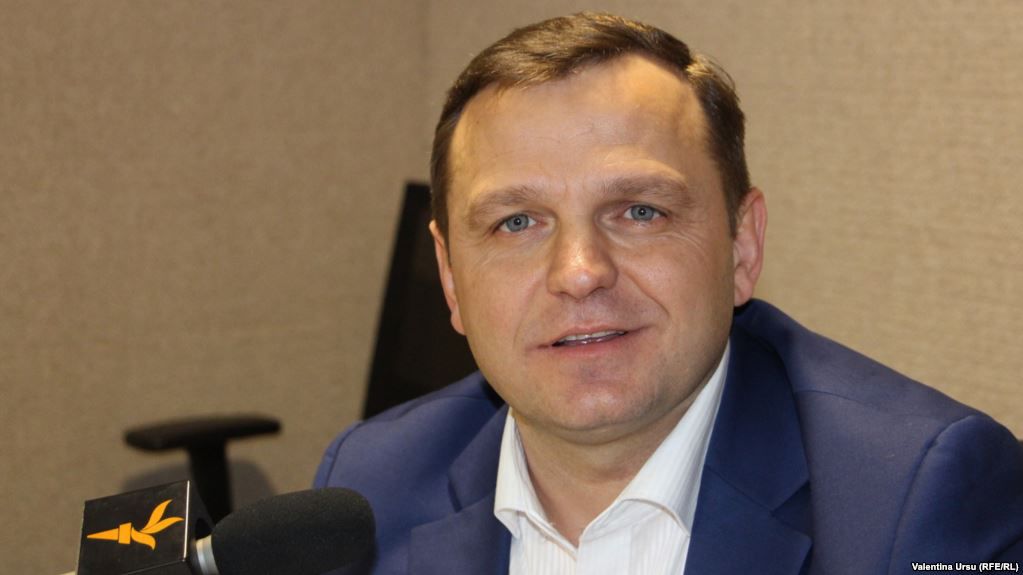 Нэстасе заявил, что необходимо начать расследование по данному делу. Фото: Valentina Ursu (RFE/RL).