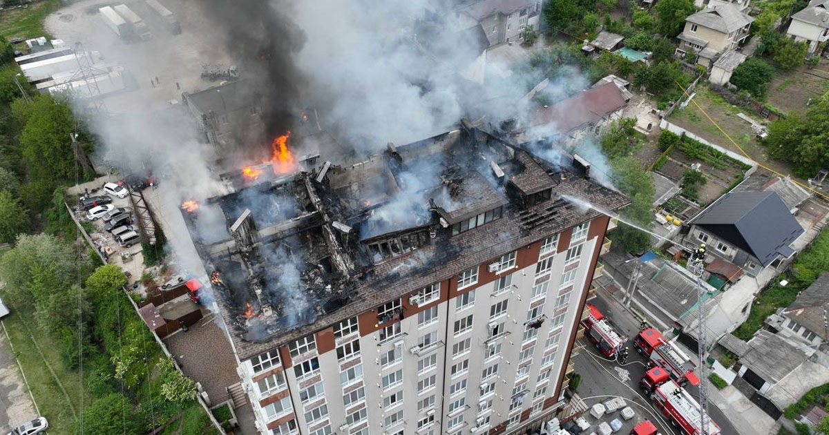 Incendiul din Durlești a scos la iveală haosul urbanistic: În loc de case particulare au fost construite blocuri înalte.