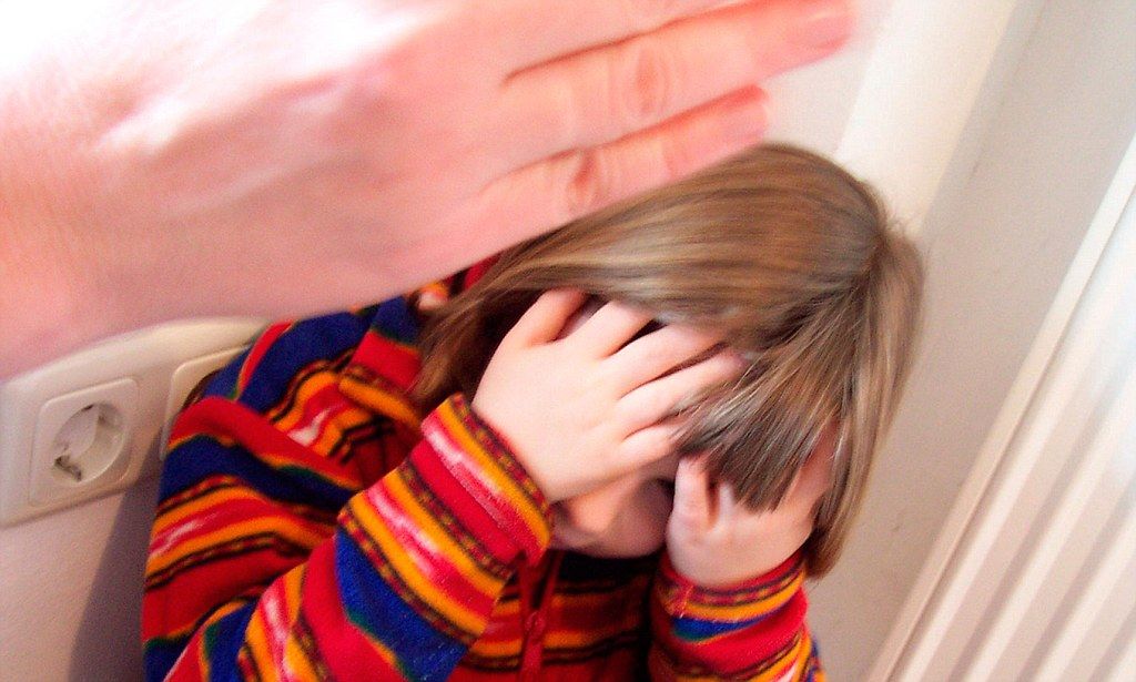 Нетрезвая рыбничанка избила свою 11-летнюю дочь.
