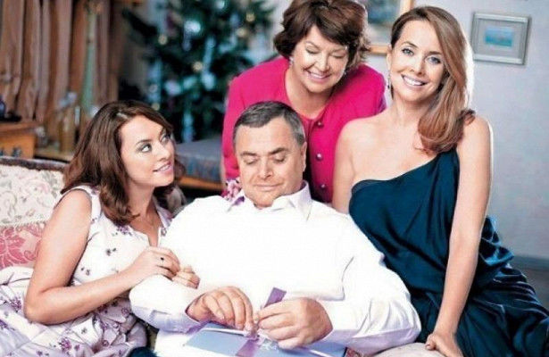 Родители Жанны Фриске продают внуку долю в квартире дочери.