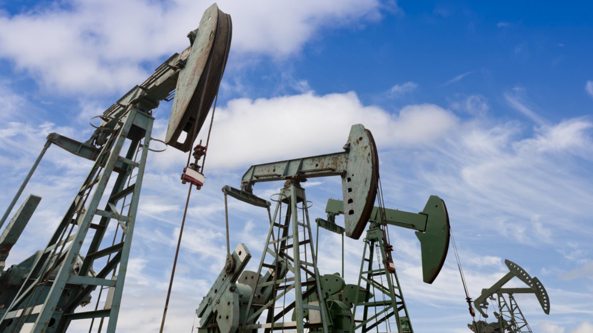 Цена на нефть марки Brent превысила $96 впервые с октября 2014 года.