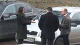 Magistratul vizat anunţă că ar putea ataca în Judecată jurnalistul care a făcut publice imaginile, dar şi instituţiile mass-media care au scris că ar fi luat mită.