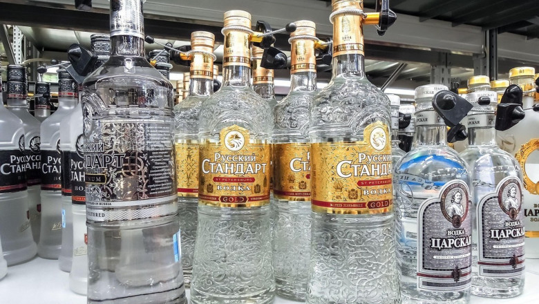 Русскую водку убрали с полок магазинов в Финляндии.