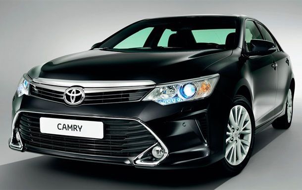 Лидером среди легковых авто признан автомобиль Toyota Camry.