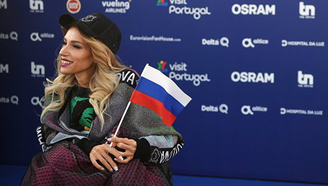 Юлия Самойлова опровергла сообщения об эмиграции.