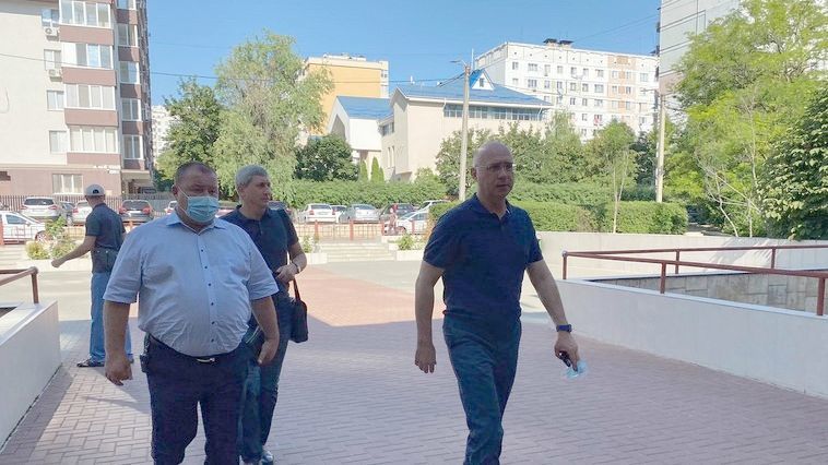 Павел Филип и бывшие депутаты от ДПМ требуют освобождения Пынзаря.