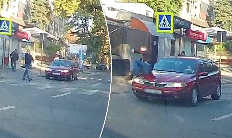 В Кишиневе автомобиль сбил мужчину на пешеходном переходе.